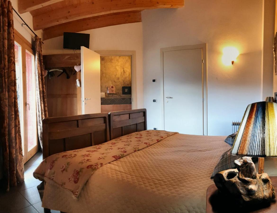 Villa Amaranta Room And Breakfast Edolo Exterior photo